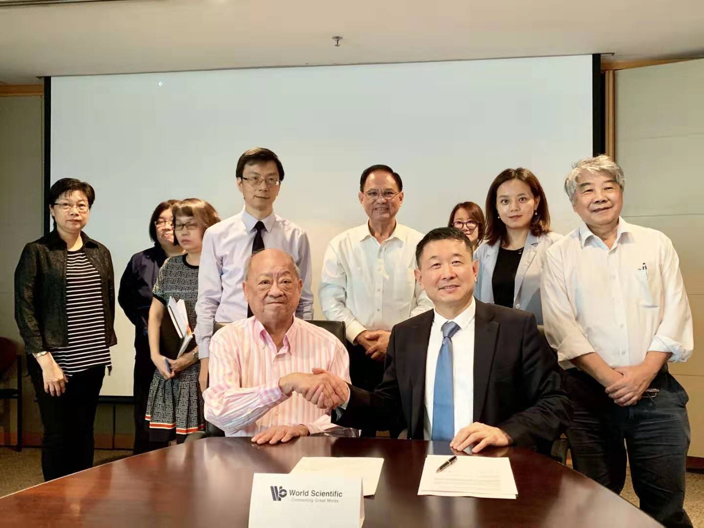 学术交流 务实合作——城市建设杂志社与世界科技出版集团在新加坡签署合作协议